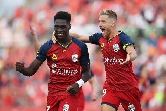 三位2亿先生！76人三巨头合同总额超7亿美元