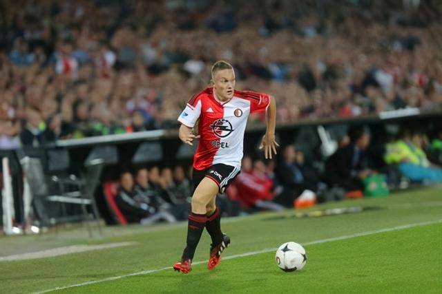 外媒盘点金球奖前30最佳阵容 维哈姆前锋马丁守门