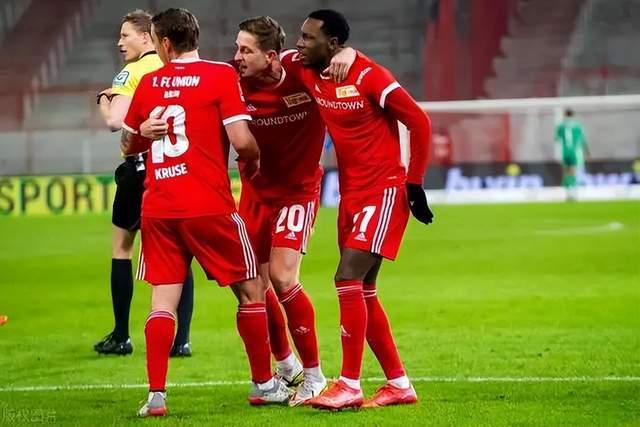 小萨32+21国王险胜鹈鹕3连胜 绿军大胜活塞