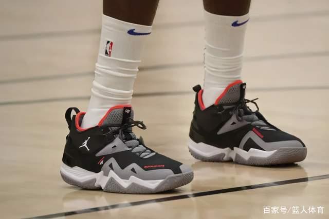 李月汝31+15李梦13分 中国女篮加时不敌西班牙